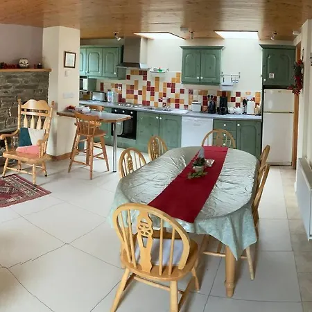 3-bedroom With Plenty Space בית נופש Milleen Bridge